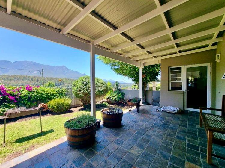 3 Bedroom Property for Sale in Blanco Western Cape